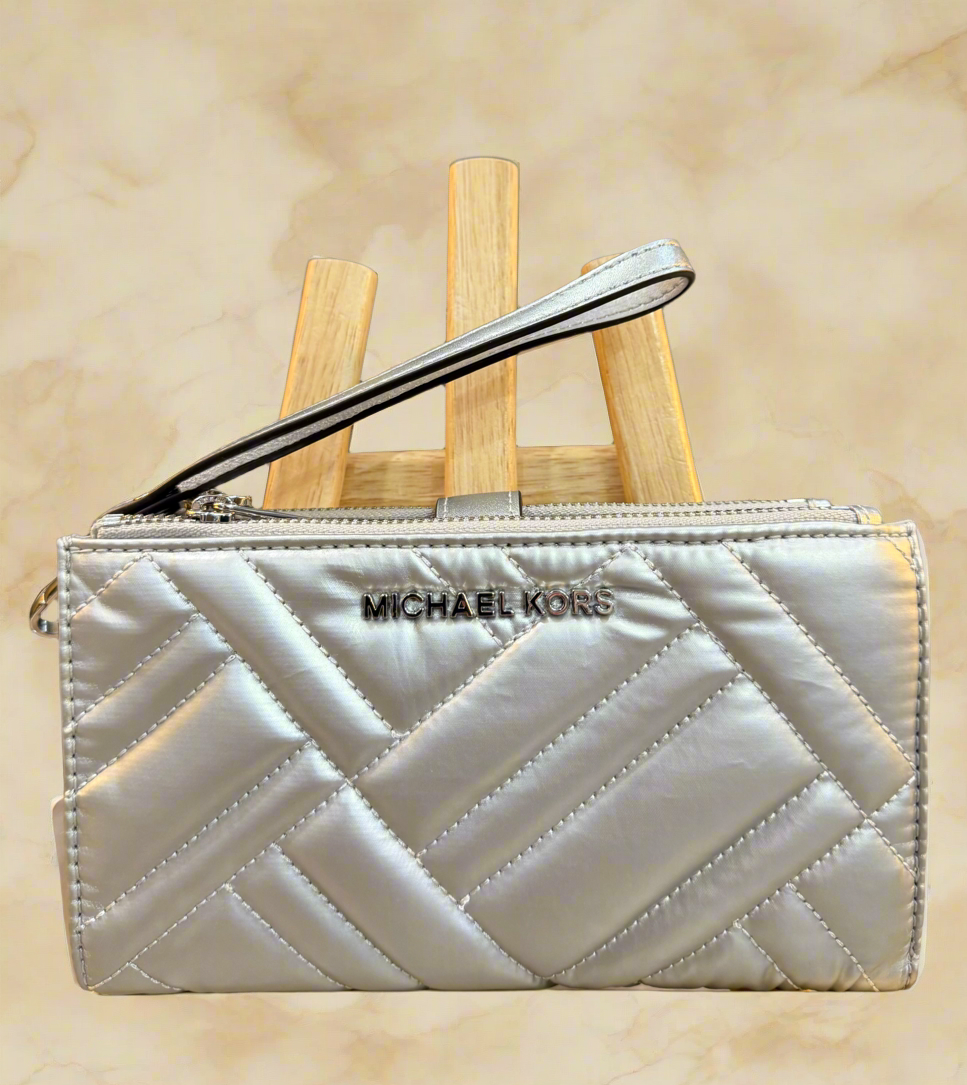 MICHAEL KORS LARGE DOUBLE ZIP BIFOLD MOBILE WRISTLET WALLET