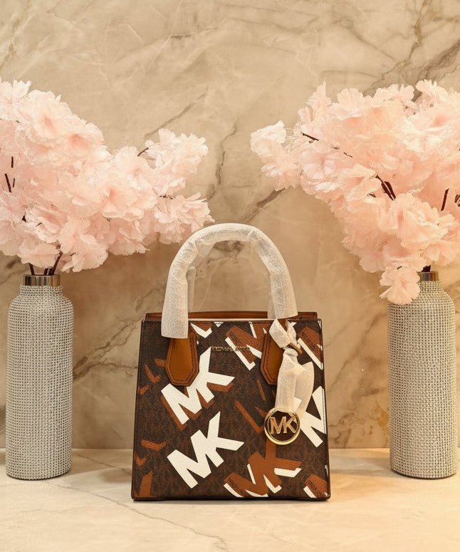 MICHAEL KORS MERCER MEDIUM MESSENGER BAG - LUGGAGE MULTI GRAPHIC LOGO