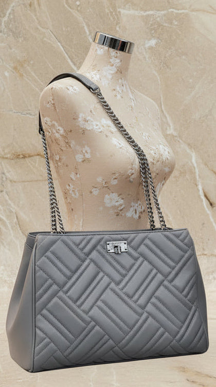 MICHAEL KORS PEYTON QUILTED LARGE CHAIN LINK TOTE CONVERTIBLE - PEARL GRAY