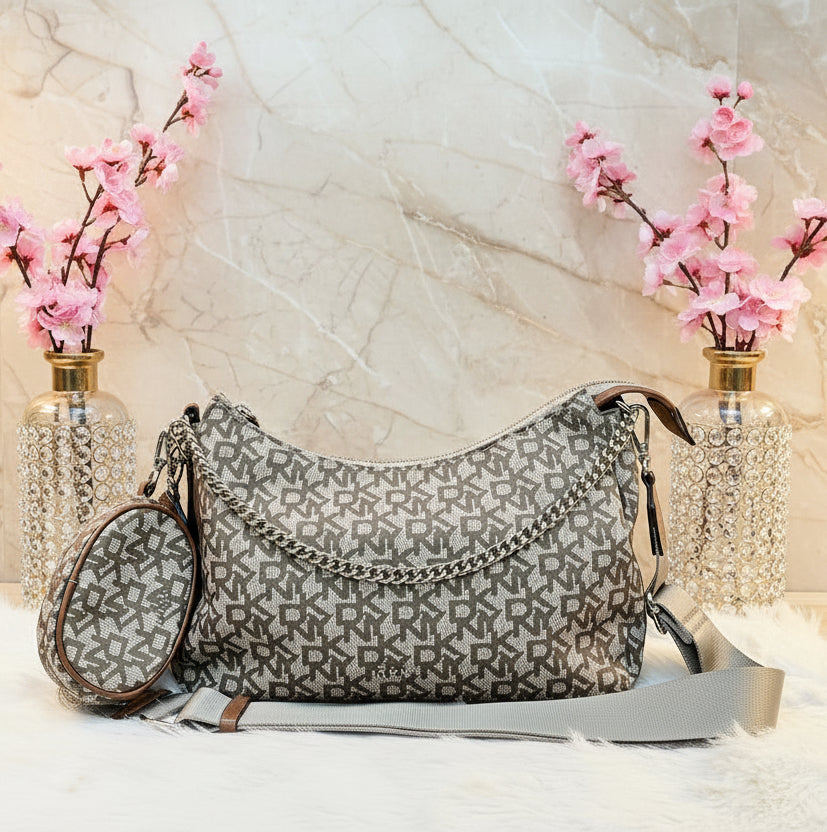 حقيبة كتف/حقيبة كروس بودي كبيرة الحجم من دي كيه إن واي كايرو