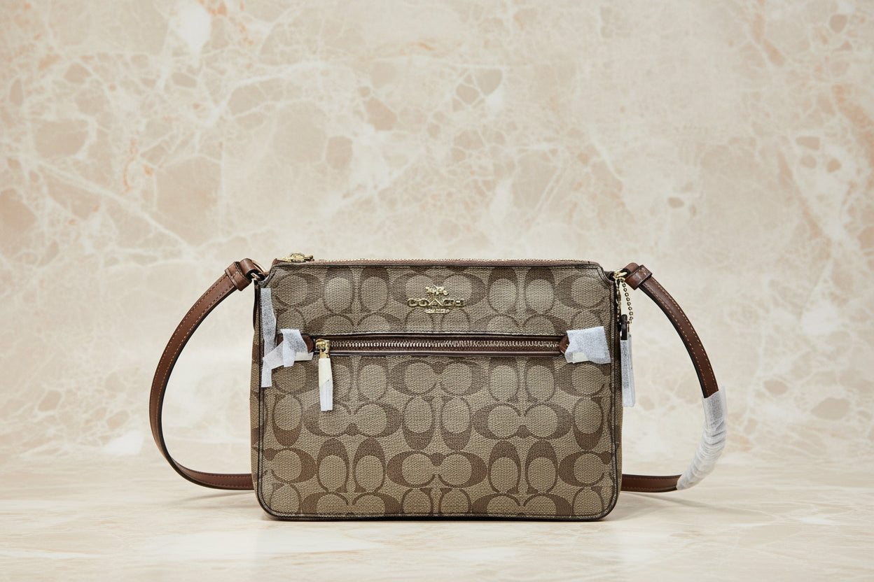 COACH GALLERY FILE CROSSBODY IN SIGNATURE CANVAS - KHAKI BROWN