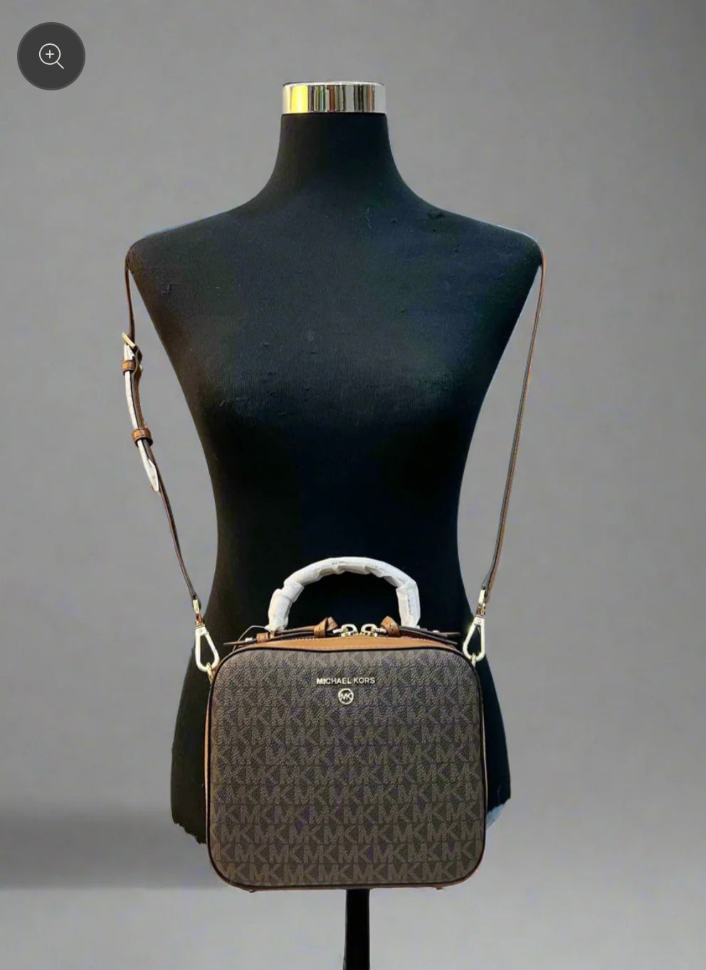 MICHAEL KORS CHARM JET SET LOGO CROSSBODY BAG ( FROM BOUTIQUE STORE )