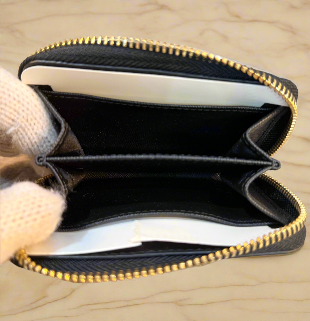 MICHAEL KORS FULTON LEATHER ZIP AROUND COIN PURSE - BLACK