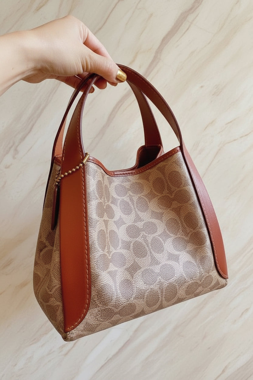COACH HADLEY HOBO 21 - SIGNATURE CANVAS TAN RUST