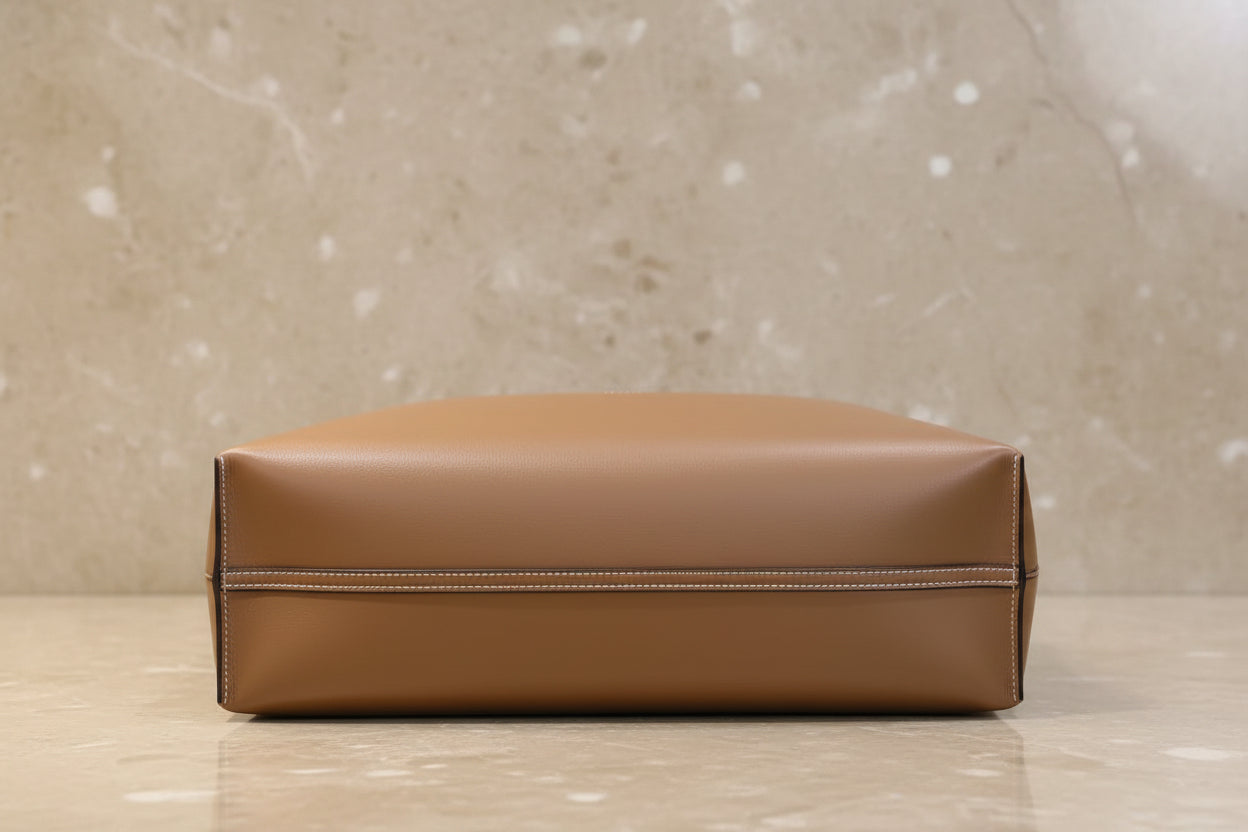 CALVIN KLEIN TOTE IN SIGNATURE LOGO BEIGE/BROWN- XL OPEN WITH LARGE ZIP POUCH & LONG STRAP