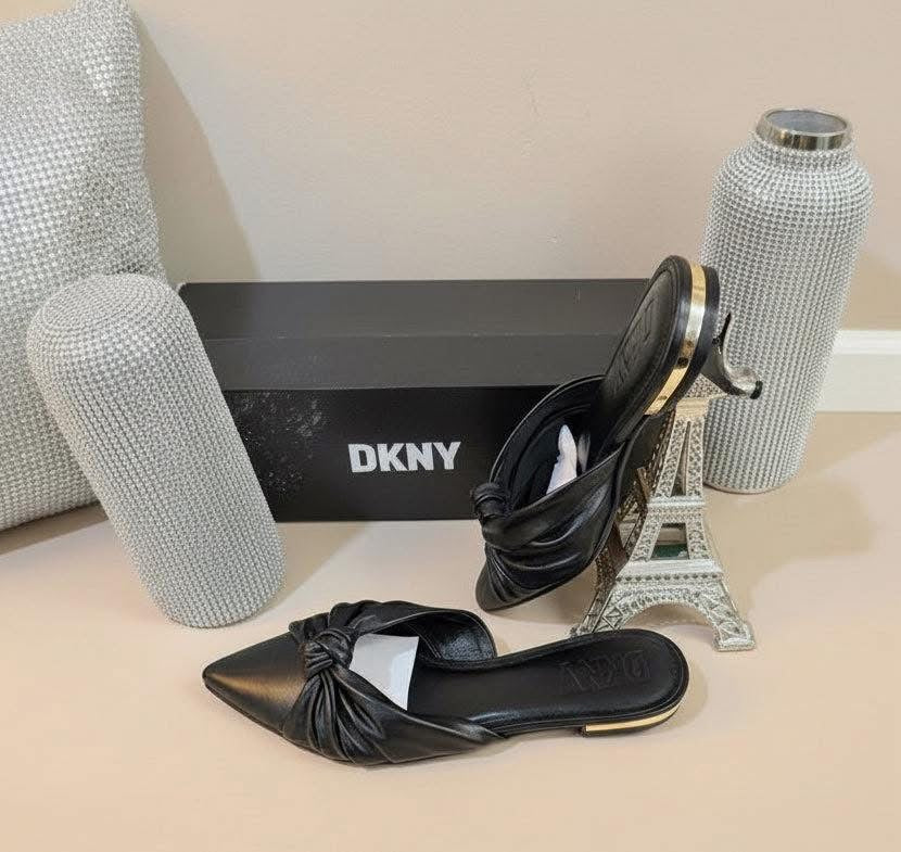 DKNY FLAT SHOES - BLACK
