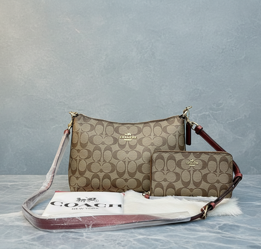 طقم كوتش لويس: حقيبة كتف/حقيبة كروس بودي ومحفظة معصم بسحاب من قماش الكانفاس المميز ببطانة من الطين المعدني