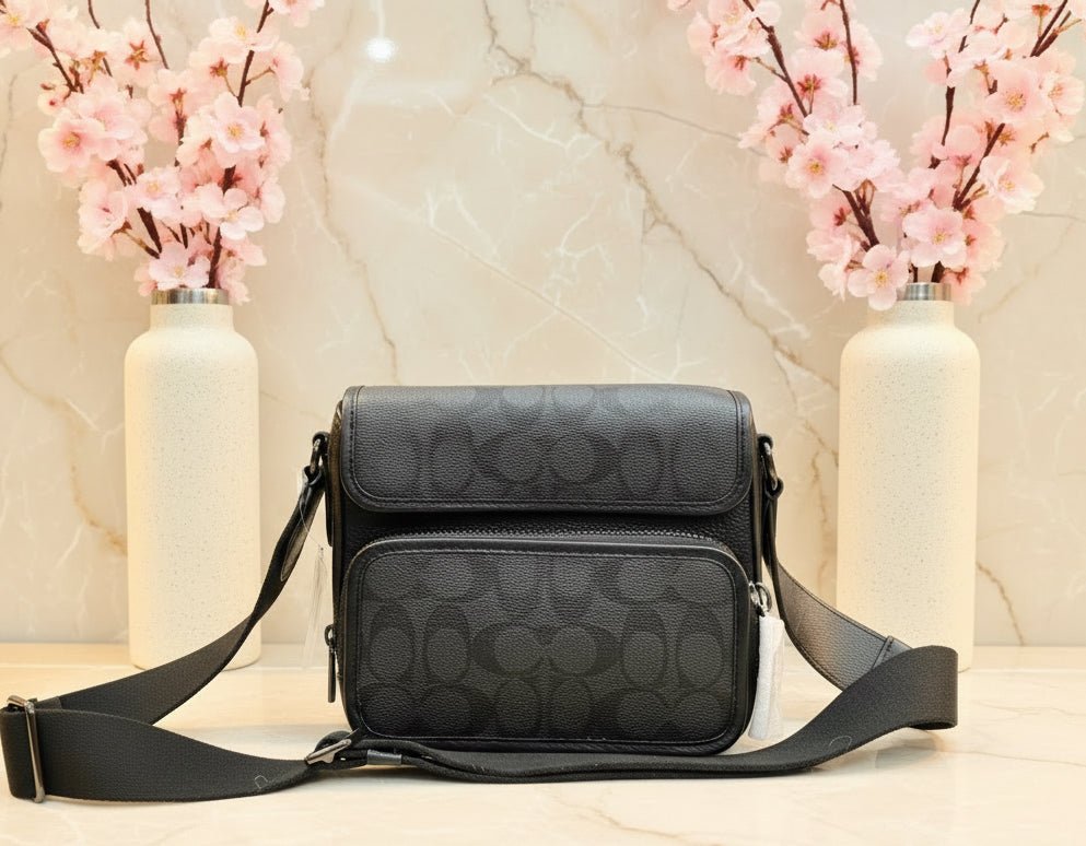 COACH SULLIVAN FLAP CROSSBODY - SIGNATURE CANVAS/CHARCOAL BLACK