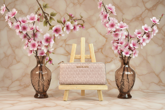 MICHAEL KORS QUARTER ZIP LONG SIGNATURE PINK WALLET