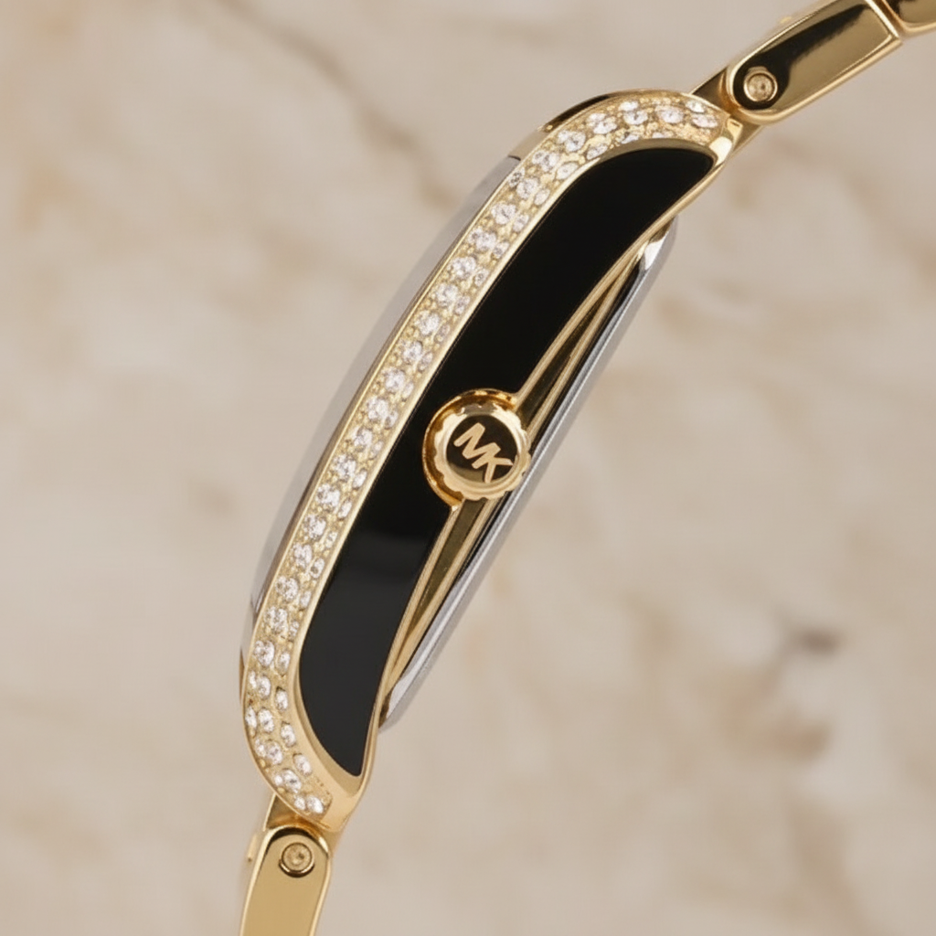 ساعة مايكل كورس إيمري ذهبية اللون - صغيرة مستطيلة