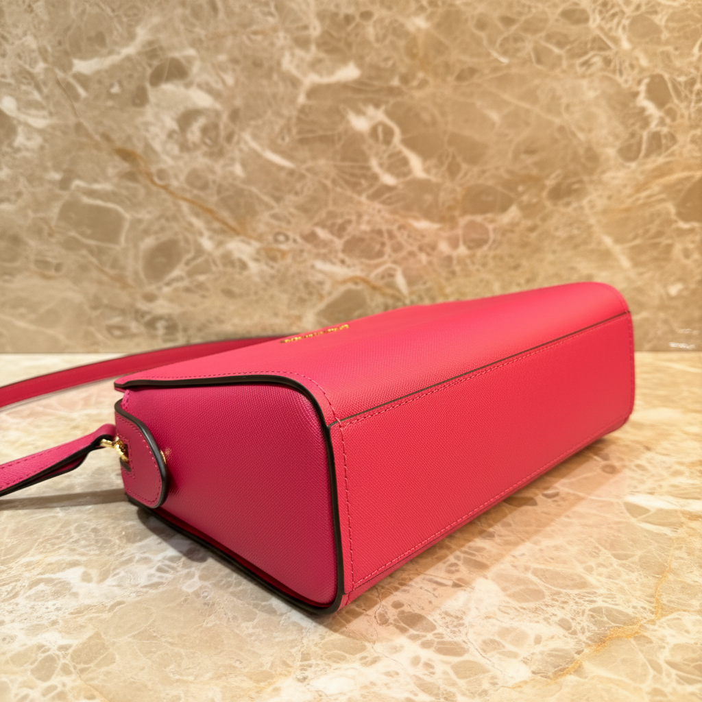 MICHAEL KORS LESLIE MESSENGER BAG - ELECTRIC PINK ( FUSCHIA COLOR )