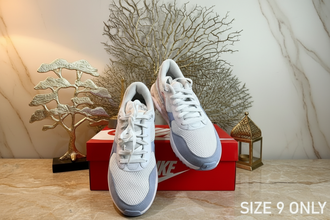 NIKE