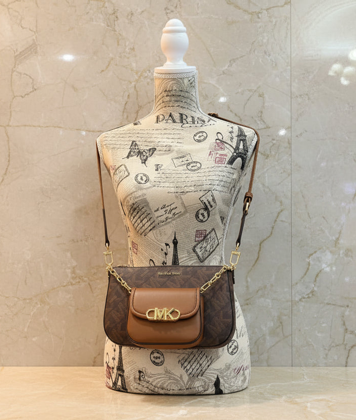 MICHAEL KORS EMPIRE SIGNATURE LOGO 2-IN-1 CROSSBODY BAG ( FROM BOUTIQUE STORE )
