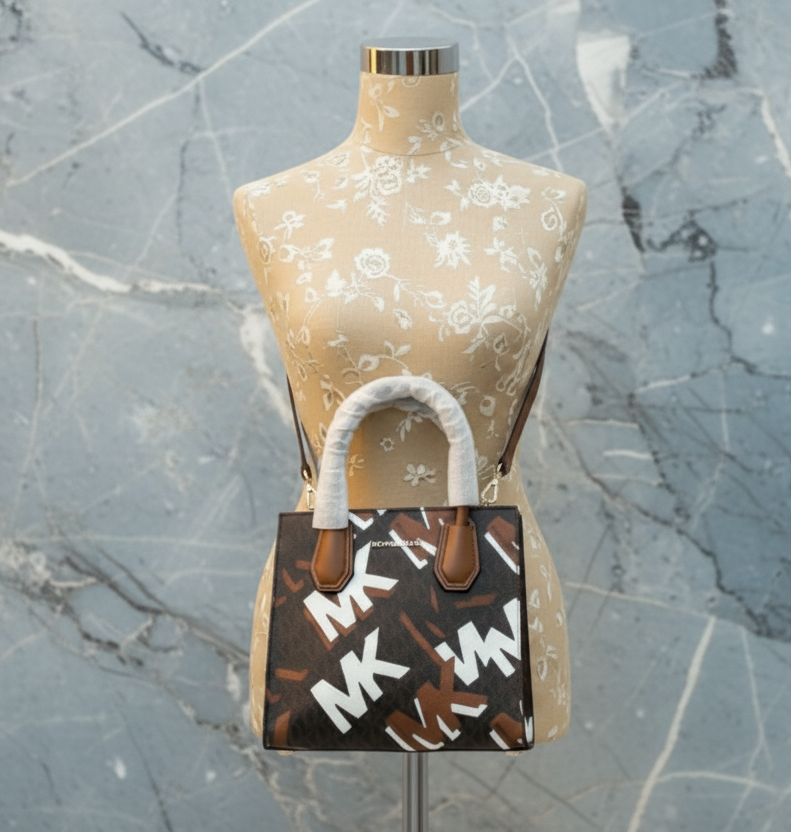 MICHAEL KORS MERCER MEDIUM MESSENGER BAG - LUGGAGE MULTI GRAPHIC LOGO