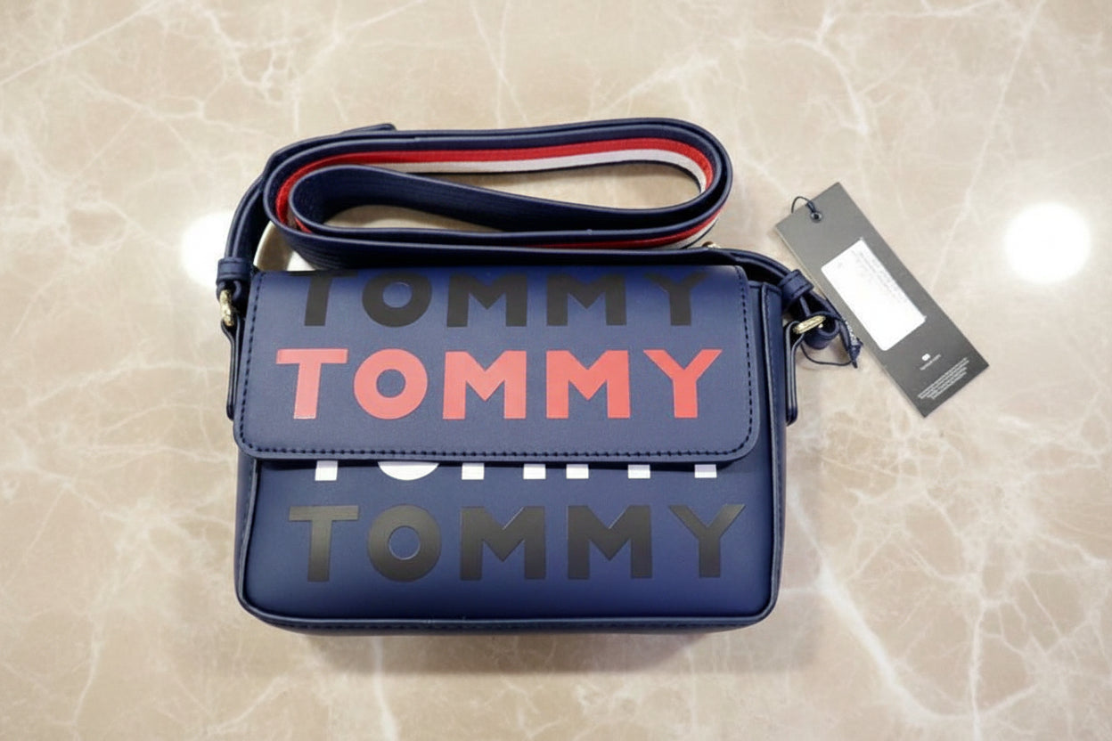 TOMMY HILFIGER FLAP CROSSBODY