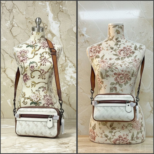 COACH ACADEMY CROSSBODY WITH HORSE & CARRIAGE PRINT