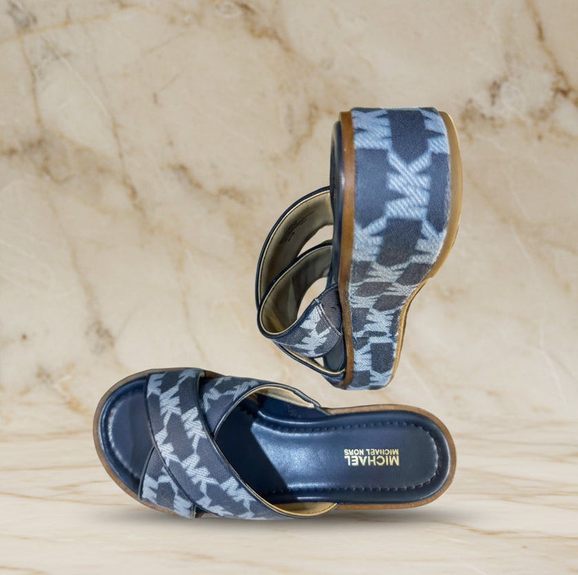 MICHAEL KORS INDIRA LOGO JACQUARD PLATFORM SANDALS - BLUE - SIZE 6 CAN FIT TO SIZE 5.5