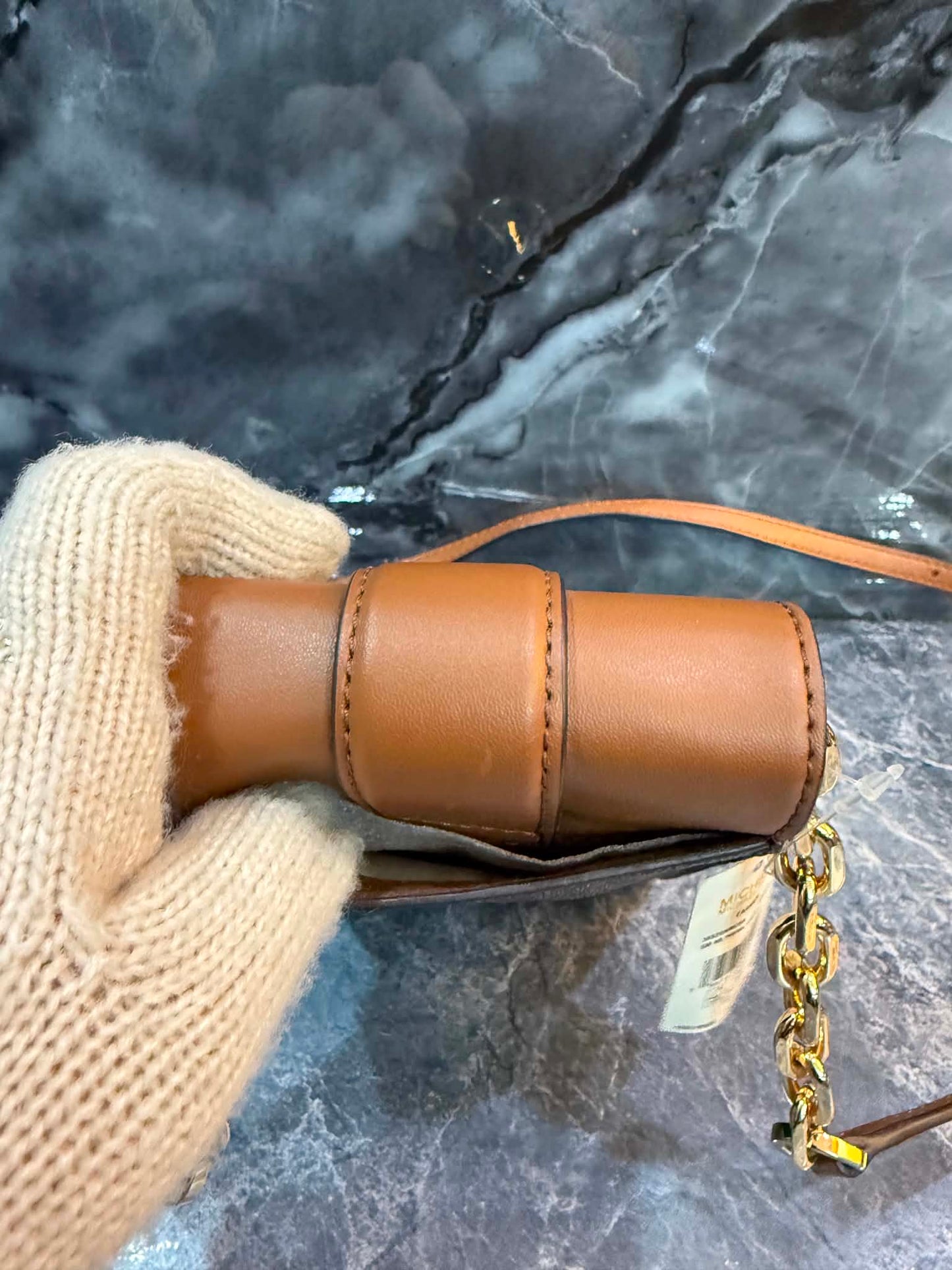 MICHAEL KORS CARMEN CROSSBODY