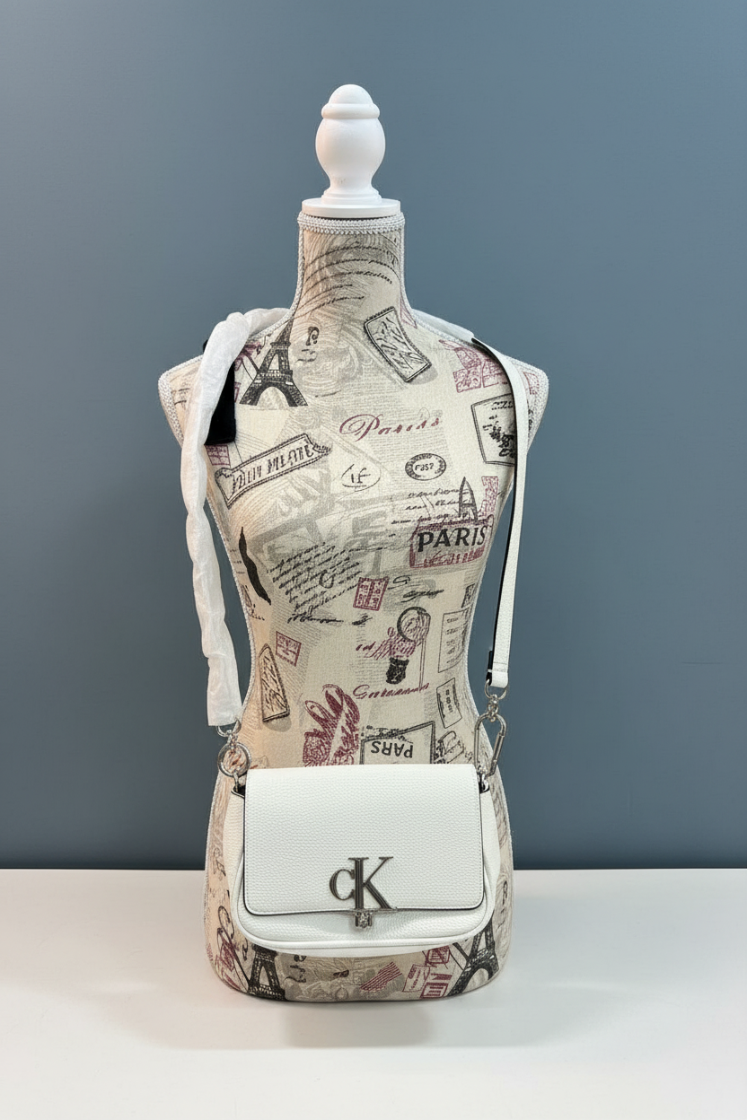 CALVIN KLEIN CHAIN CROSSBODY BAG - SILVER BIRCH