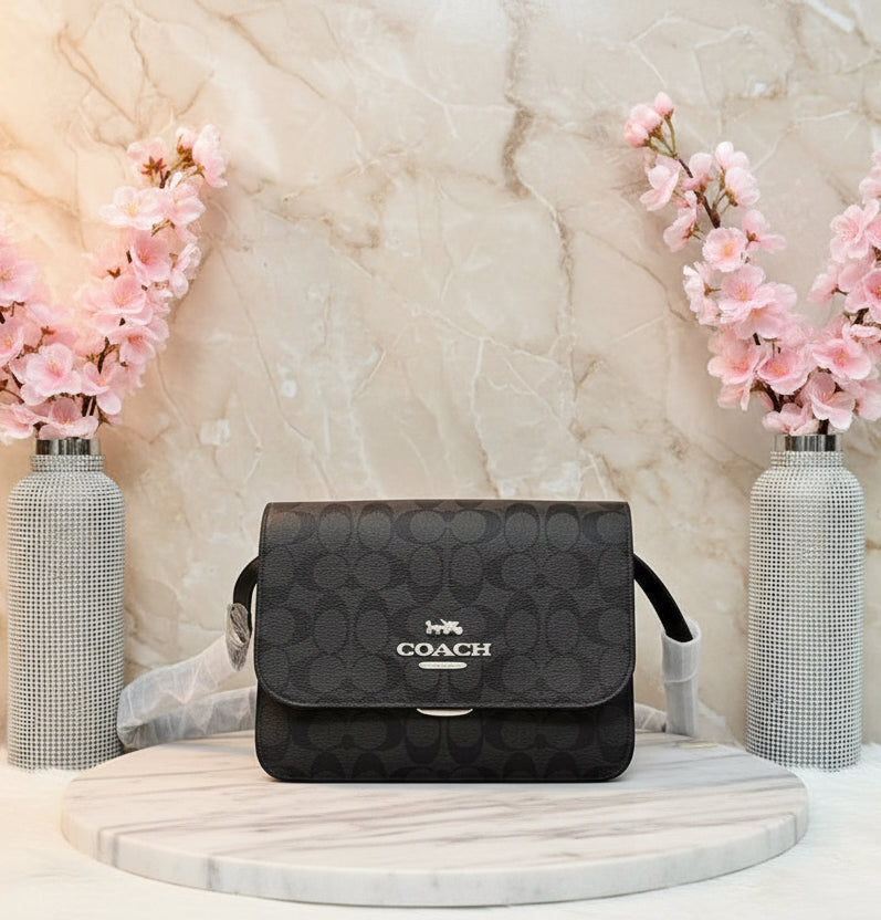 COACH BRYNN FLAP IN SIGNATURE CANVAS BROWN BLACK