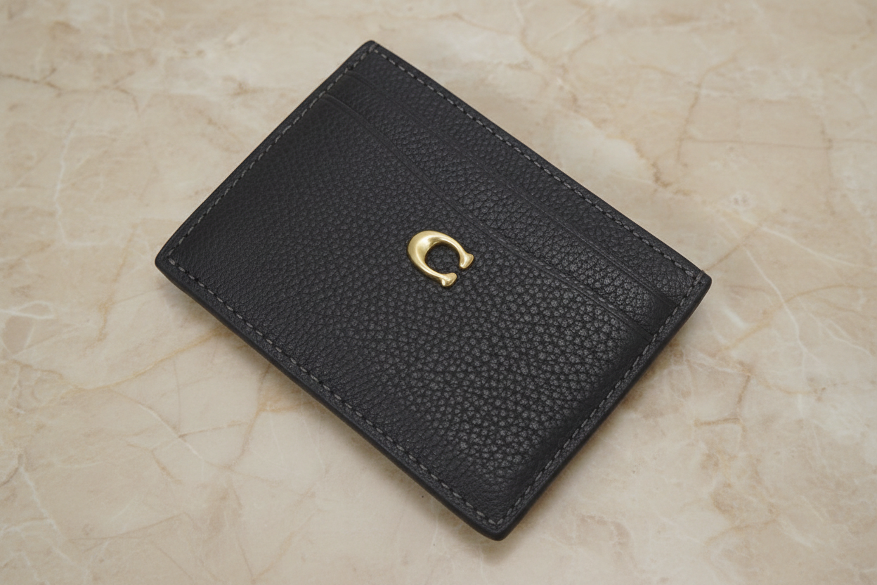 COACH SLIM CARD CASE ( FROM BOUTIQUE STORE )