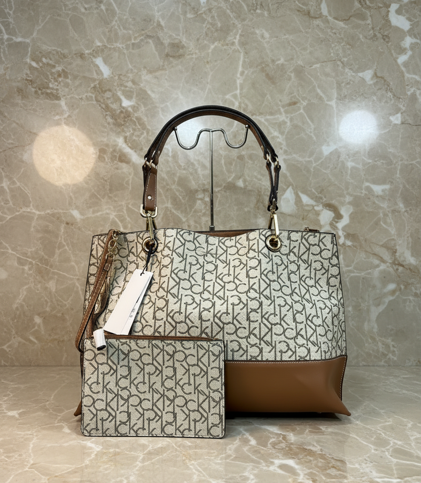 CALVIN KLEIN TOTE IN SIGNATURE LOGO BEIGE/BROWN- XL OPEN WITH LARGE ZIP POUCH & LONG STRAP