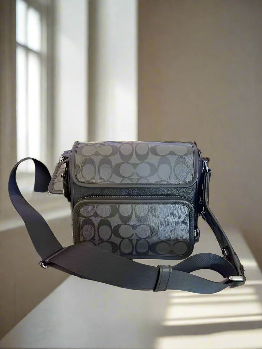 COACH SULLIVAN FLAP CROSSBODY - SIGNATURE CANVAS/CHARCOAL BLACK