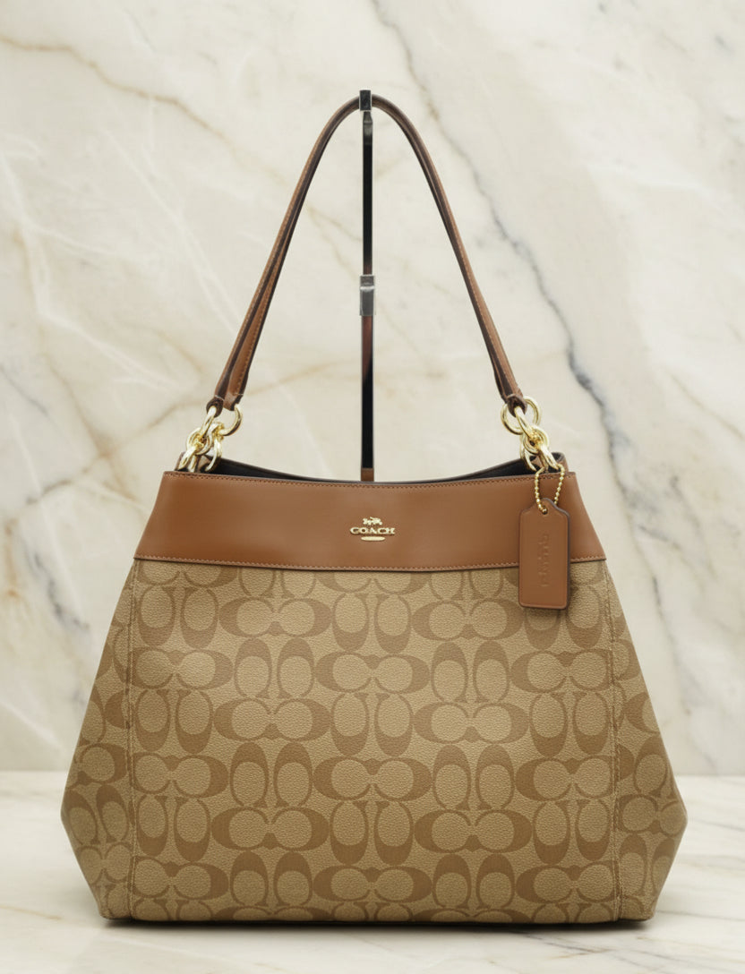 SALE‼️‼️‼️COACH LEXY SHOULDER BAG IN SIGNATURE KHAKI/SADDLE