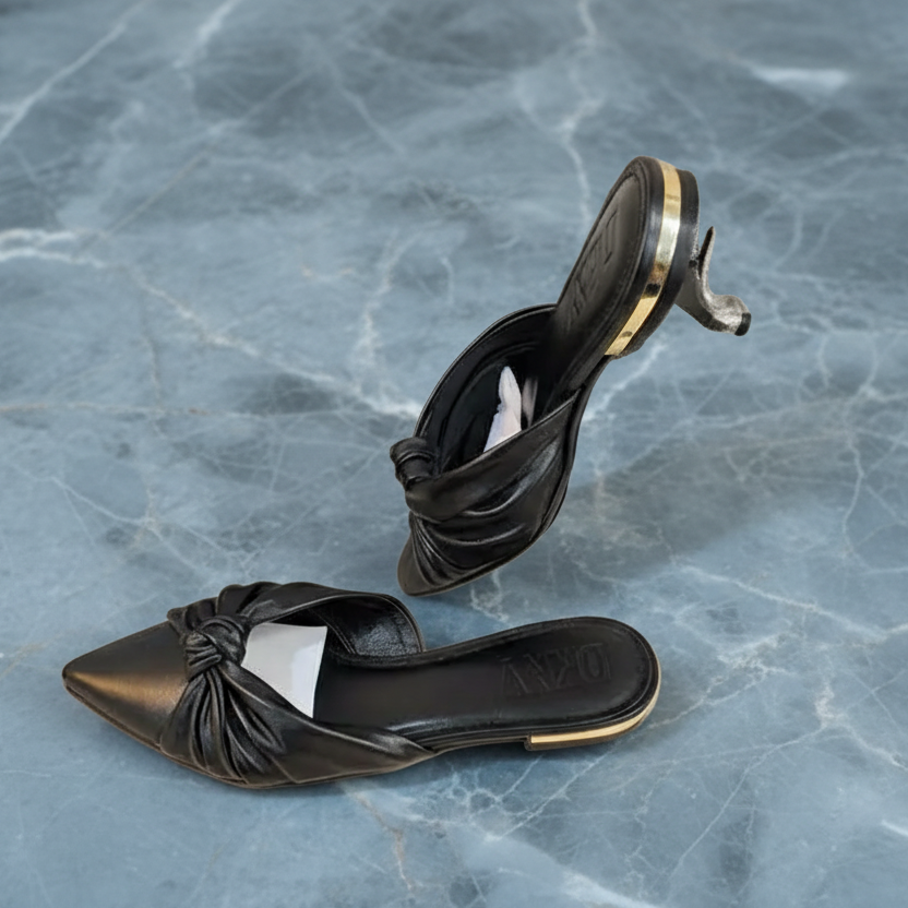 DKNY FLAT SHOES - BLACK