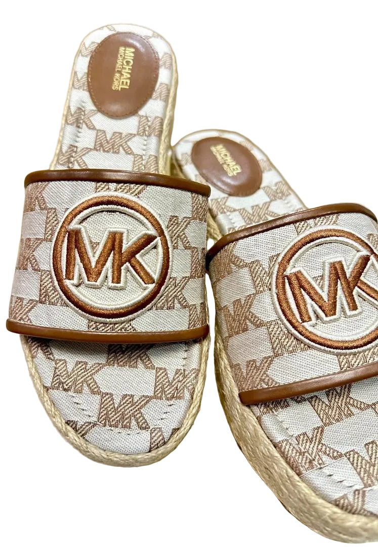 MICHAEL KORS INDIRA WEDGE - JACQUARD BEIGE SIZE 6 CAN FIT TO SIZE 6.5