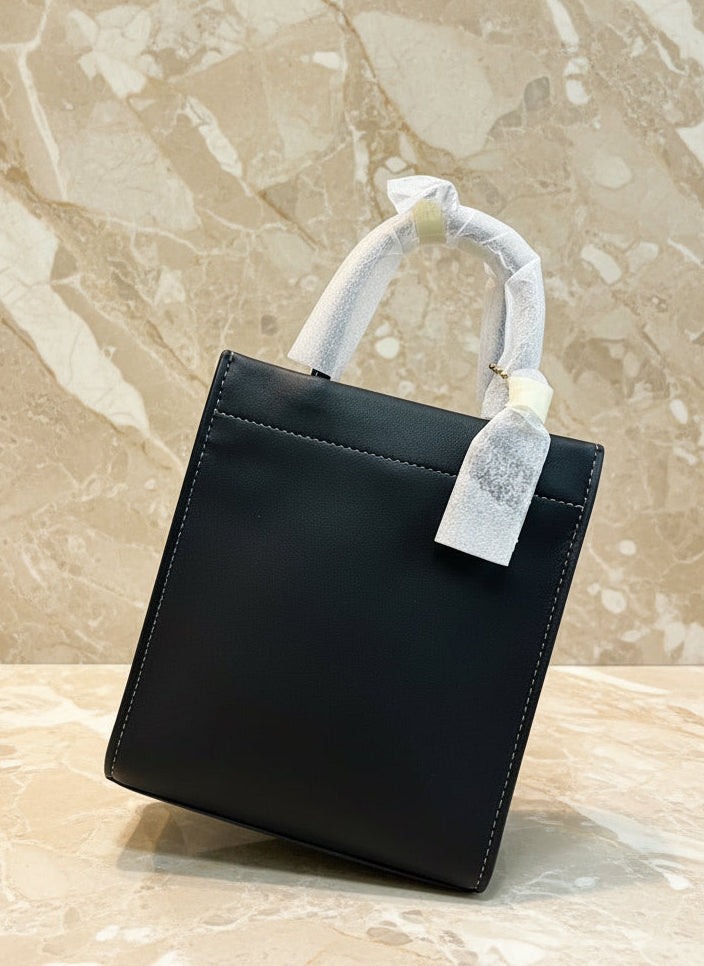 COACH CASHIN MINI TOTE - BLACK ( BOUTIQUE STORE )