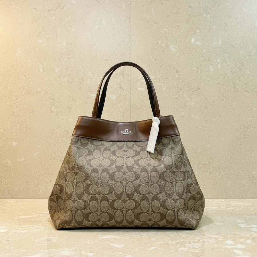 SALE‼️‼️‼️COACH LEXY SHOULDER BAG IN SIGNATURE KHAKI/SADDLE