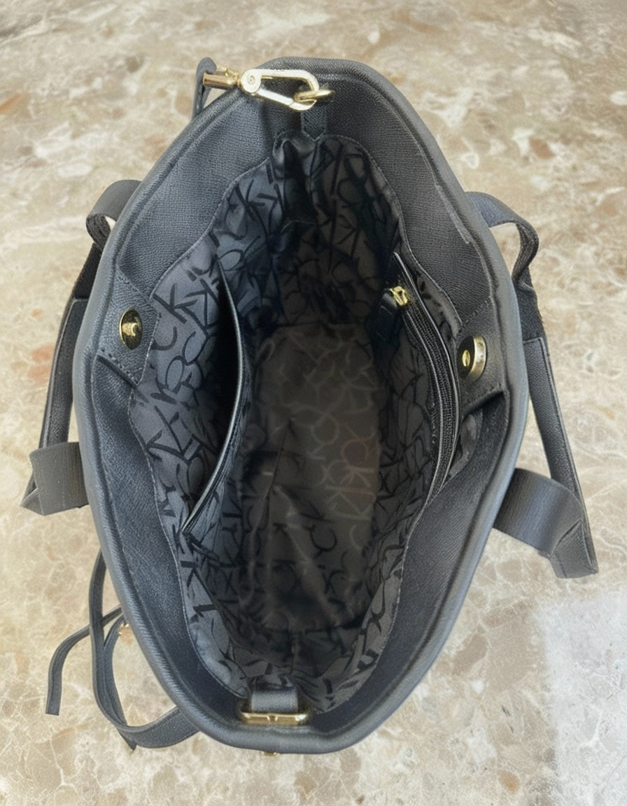 CALVIN KLEIN SATCHEL IN SIGNATURE CHARCOAL BLACK