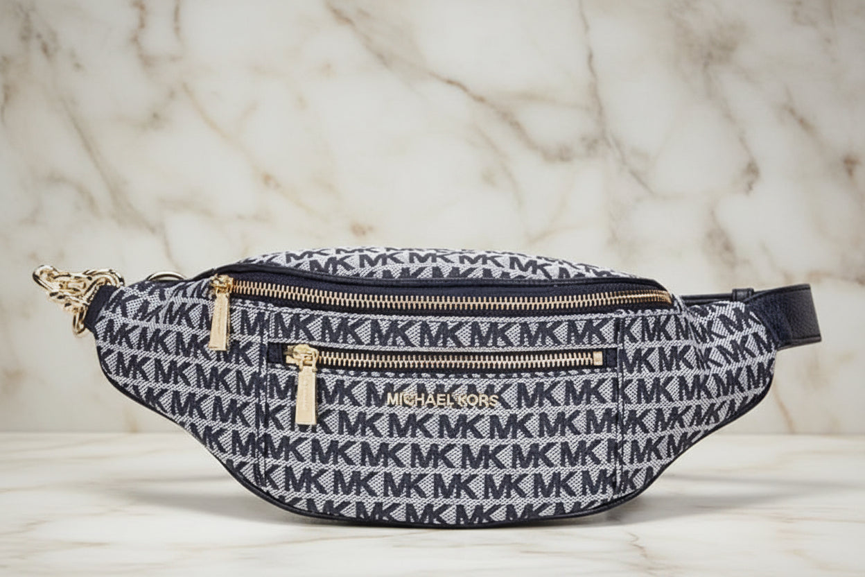 MICHAEL KORS MOTT JACQUARD SIGNATURE WAISTPACK/BELTBAG - NAVY BLUE