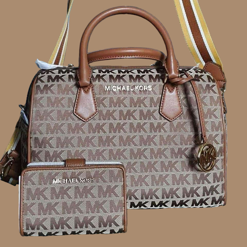 BUNDLE ‼️ MICHAEL KORS BEDFORD DUFFLE LARGE IN SIGNATURE JACQUARD & MEDIUM BIFOLD CORNER ZIP WALLETS