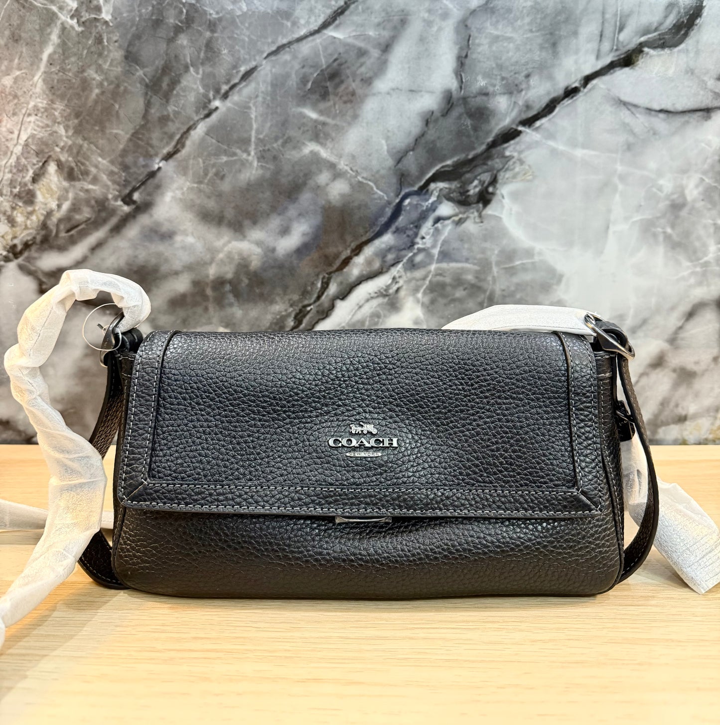 COACH ETTA SMALL FLAP SHOULDER BAG/CROSSBODY BAG - BLACK