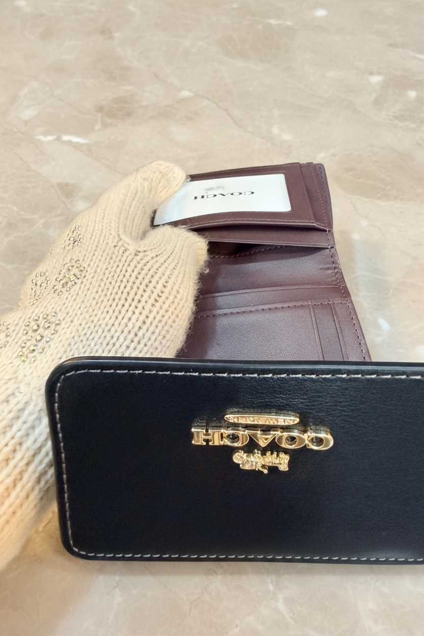 COACH SMALL TRIFOLD WALLET