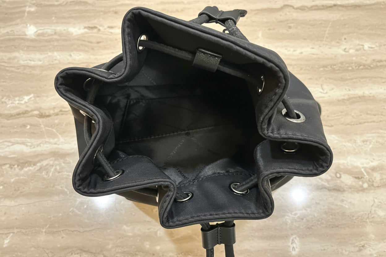 MICHAEL KORS KHAI BUCKET - SMALL