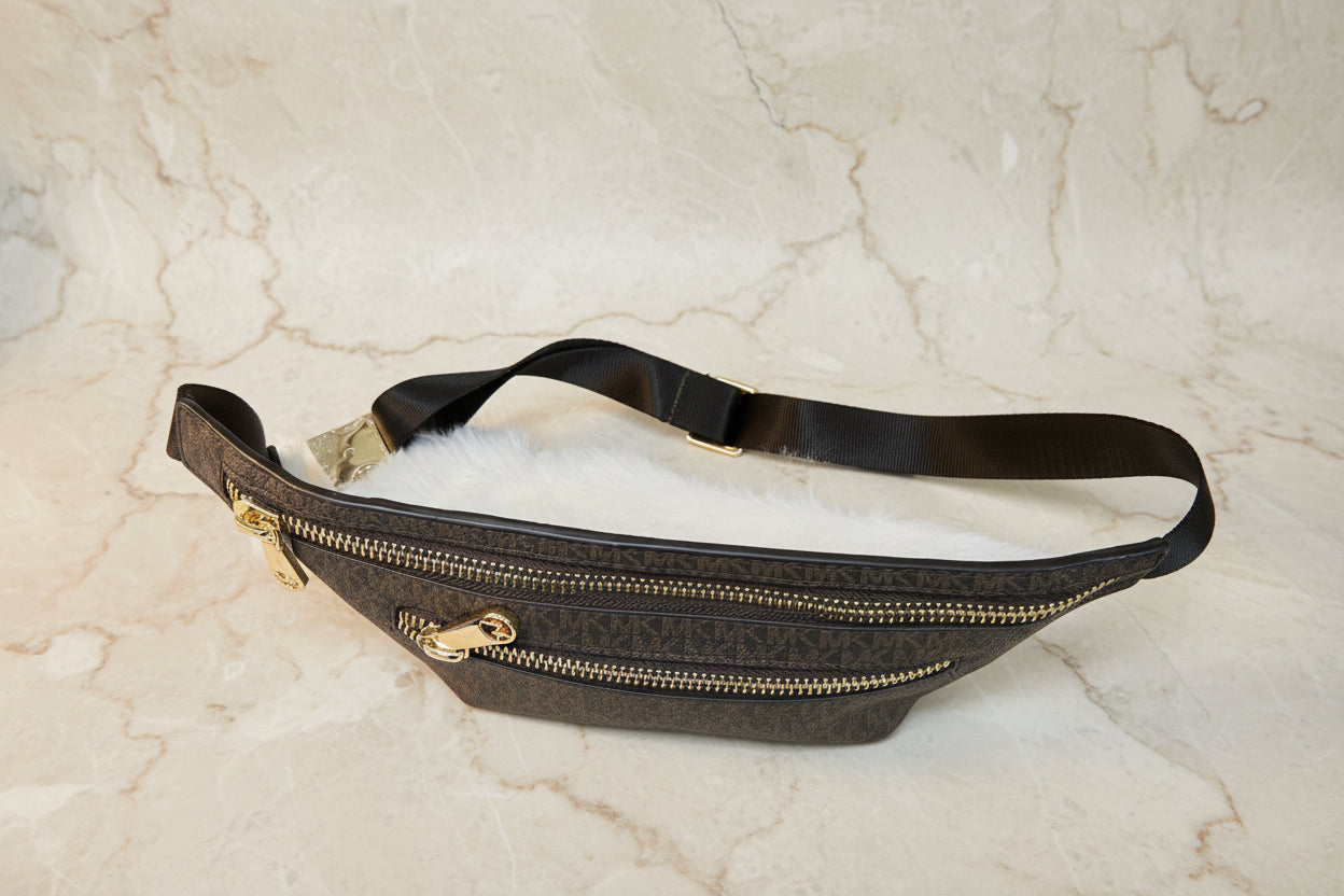 MICHAEL KORS FANNY PACK LOGO SLIM