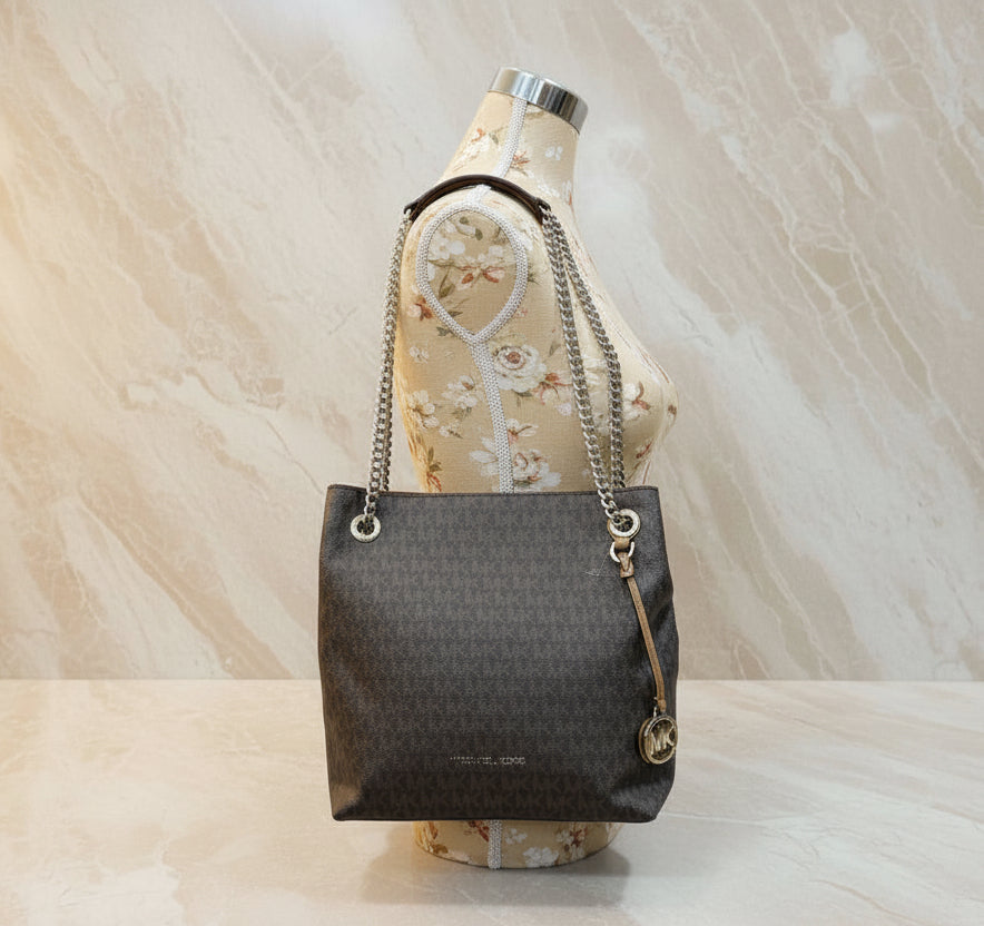 MICHAEL KORS JET SET CHAIN LOGO BROWN - MEDIUM