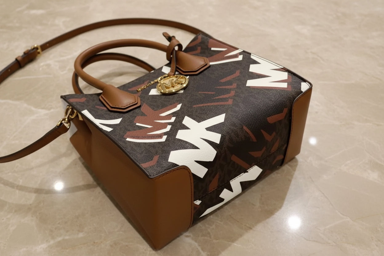 MICHAEL KORS MERCER MEDIUM MESSENGER BAG - LUGGAGE MULTI GRAPHIC LOGO