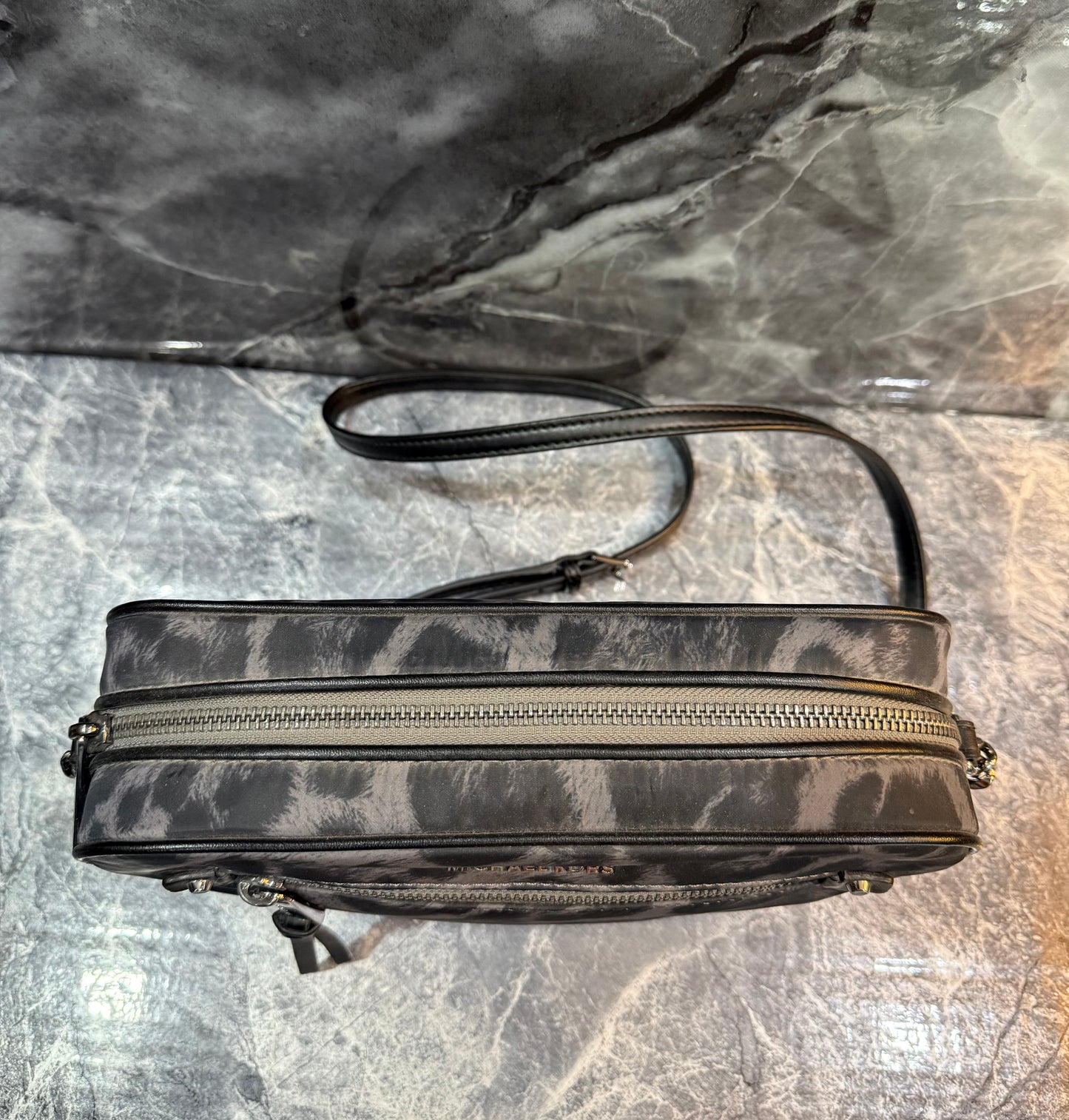 MICHAEL KORS EW JET SET NYLON CHAIN CROSSBODY - BLACK/GREY GUN METAL