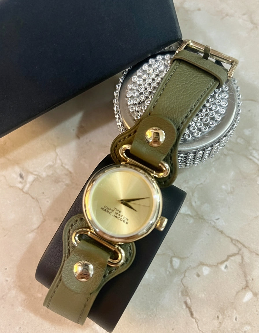 MARC JACOBS CUFF LEATHER WATCH