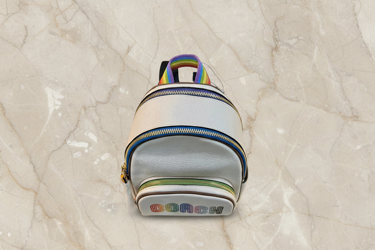 حقيبة ظهر صغيرة من كوتش كورت