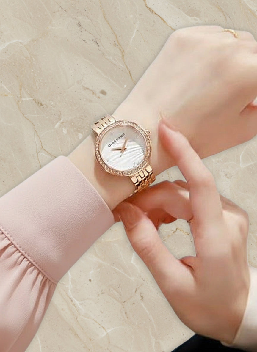 ساعة جيوردانو نسائية - لون ذهبي وردي