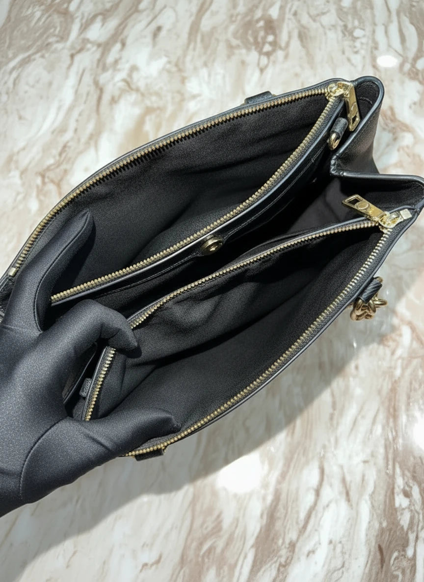 حقيبة حمل كبيرة من كوتش بروك