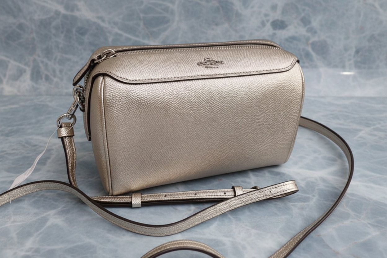 COACH BENETTE MICRO - PLATINUM GOLD