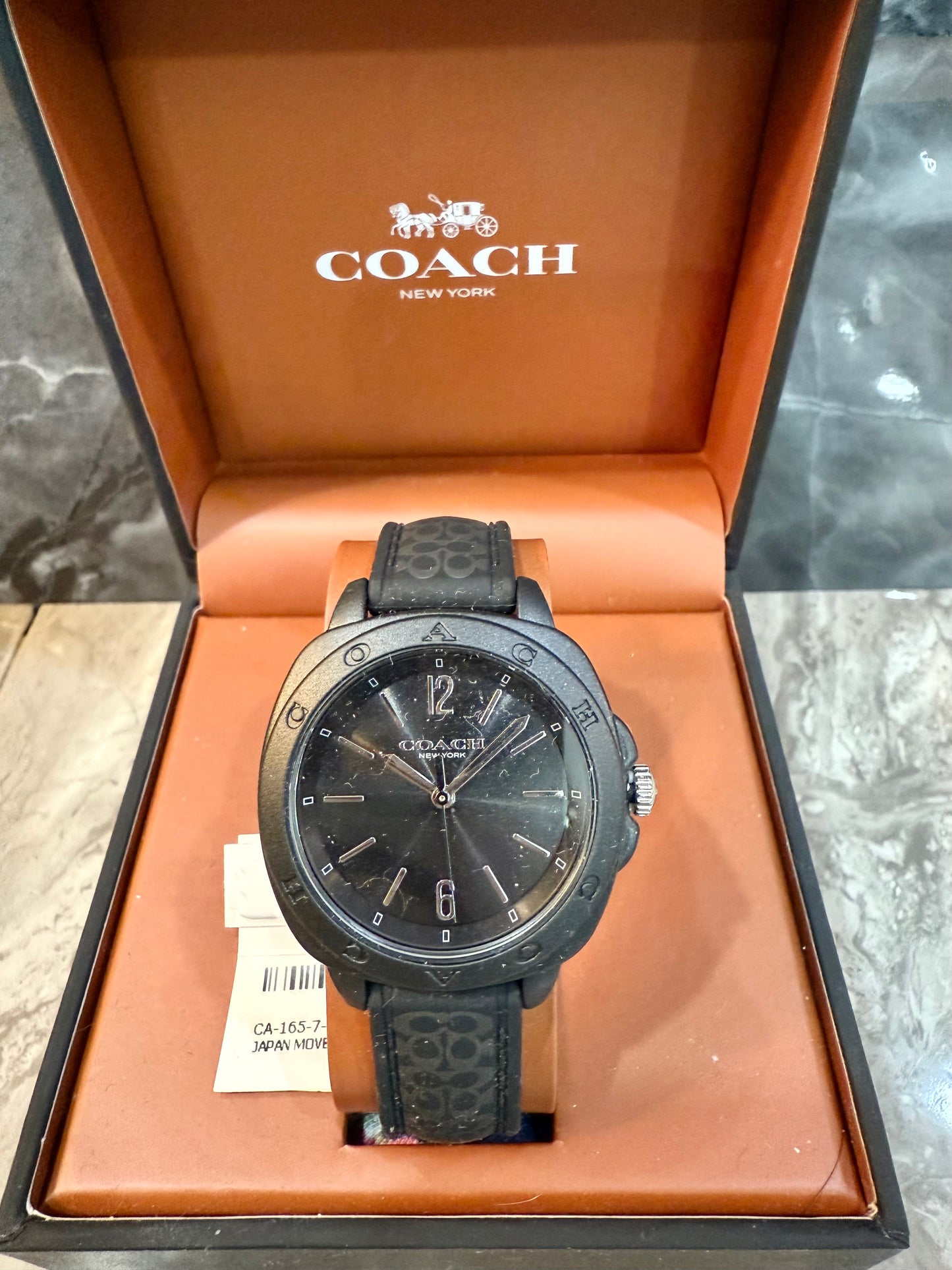 ساعة كوتش كيت التناظرية للنساء