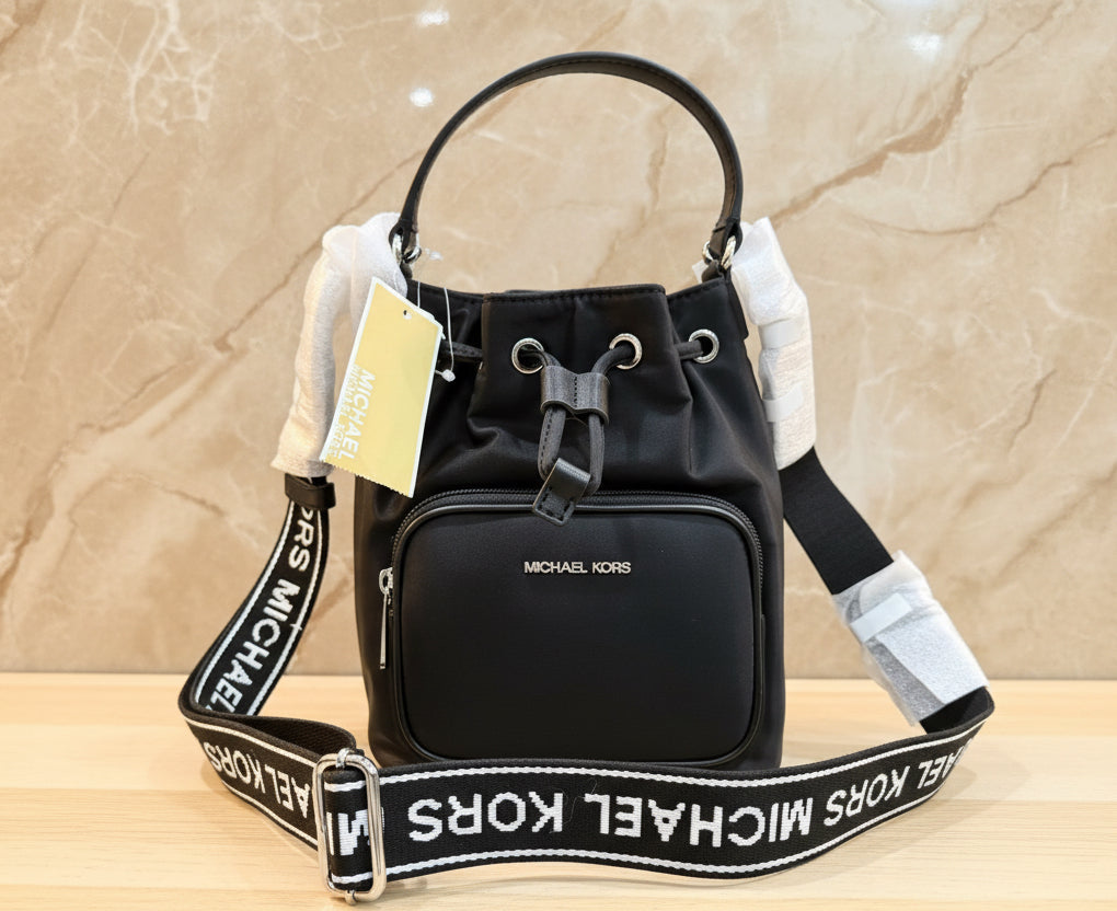 MICHAEL KORS KHAI BUCKET - SMALL