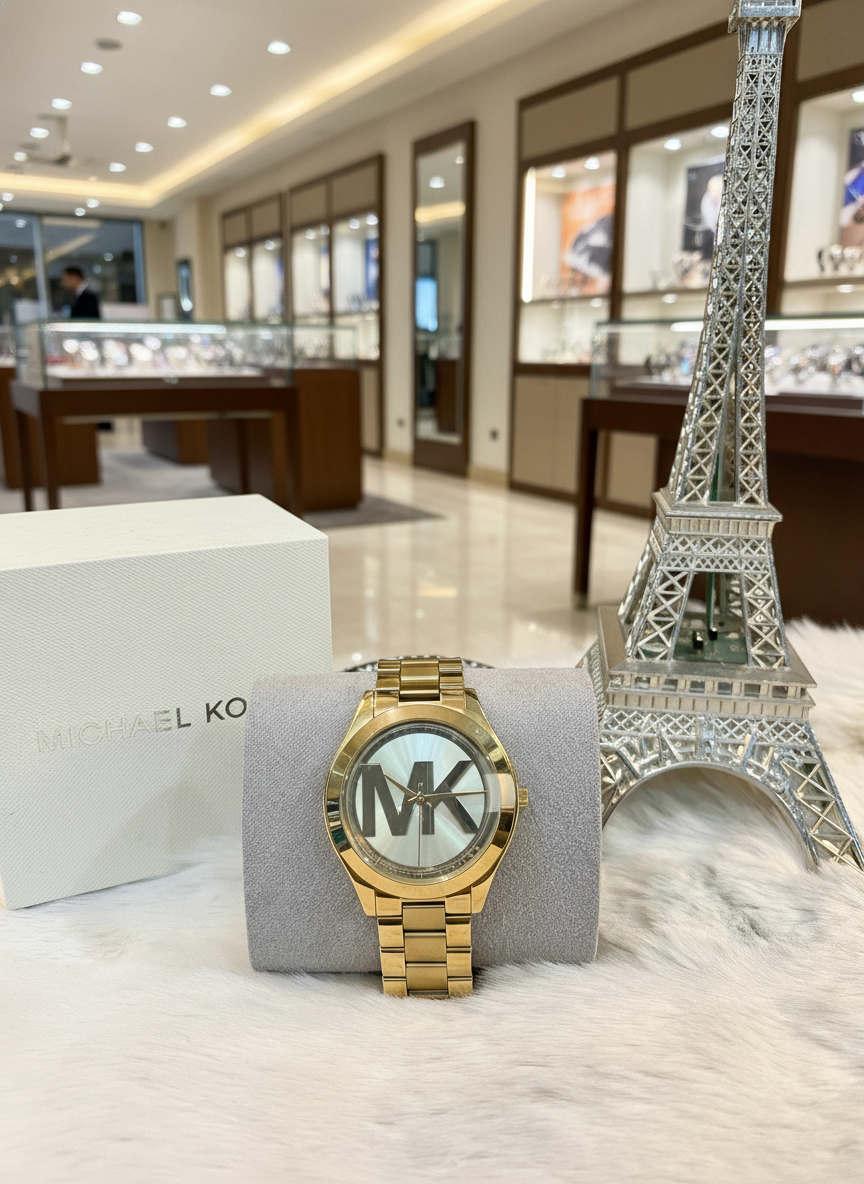 وجه كبير سليم من مايكل كورس